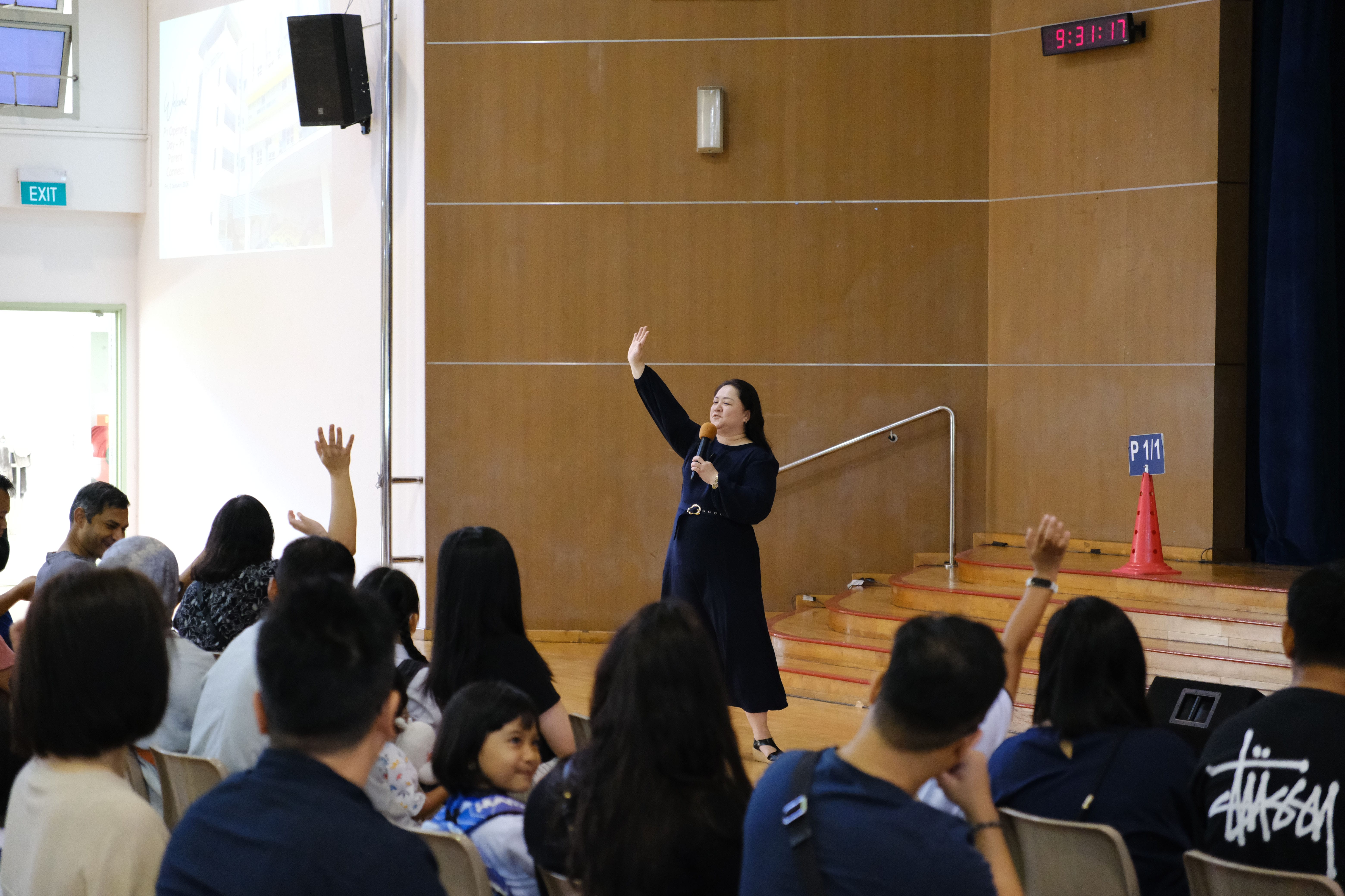 Our principal, Ms Ng sharing with the parents and students